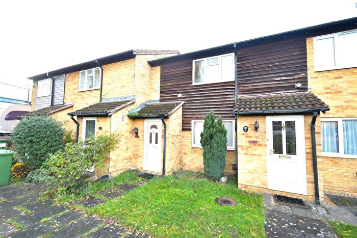 3 Bedroom House To Rent In Priors Way, Maidenhead, SL6