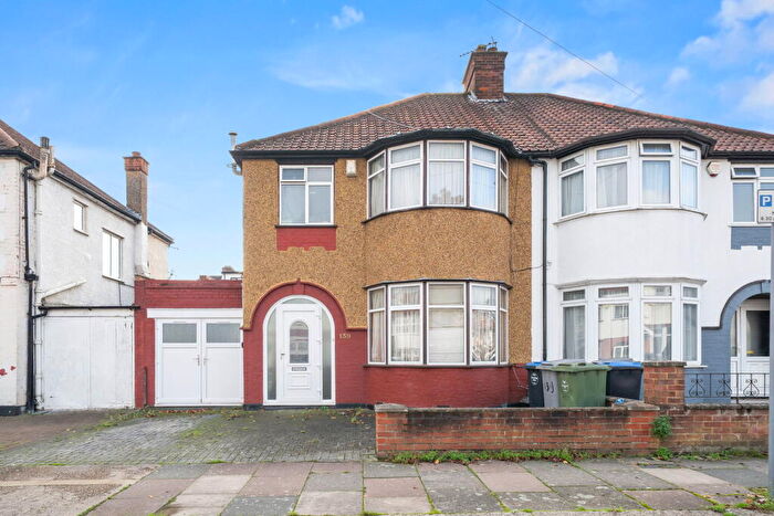 3 Bedroom Semi-Detached House For Sale In Ellesmere Road, London, NW10