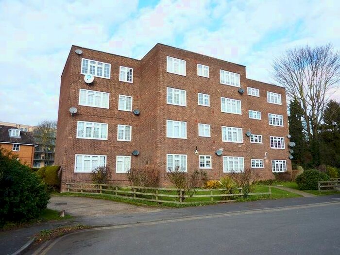 1 Bedroom Flat To Rent In Arborfield Close, Slough, SL1