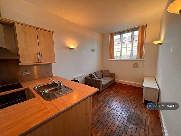 1 Bedroom Flat To Rent In Eastgate, Leeds, LS2