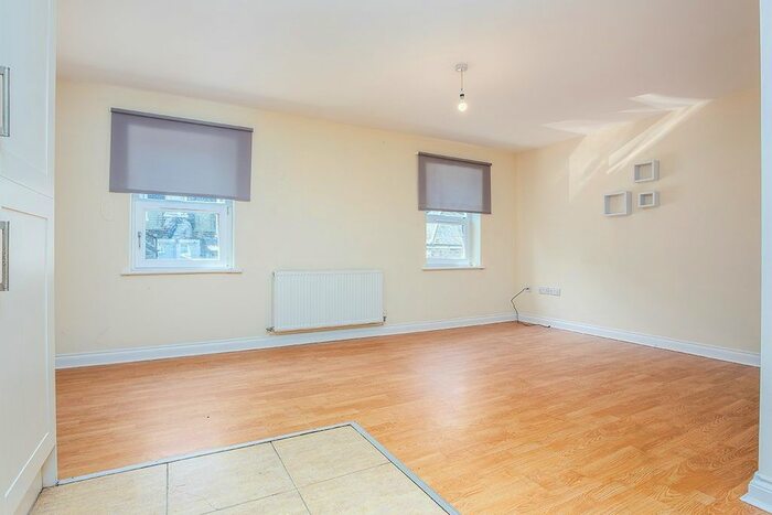 2 Bedroom Flat To Rent In Stephenson Drive, Burnley, Lancashire, BB12
