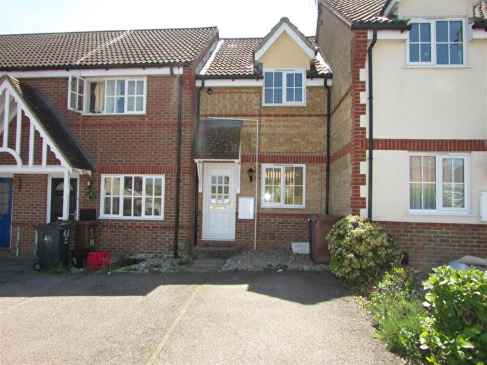 2 Bedroom House To Rent In Wansbeck Close, Stevenage, SG1