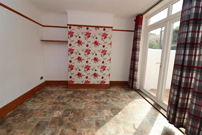 3 Bedroom End Of Terrace House For Sale In Broadfield Road, Barnstaple, EX32