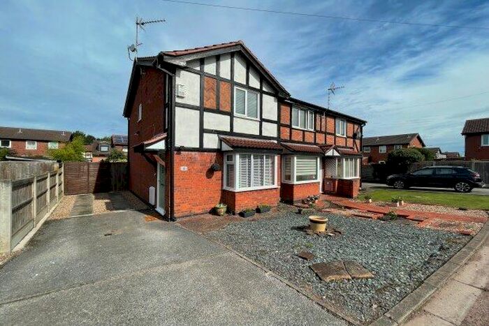 2 Bedroom Property To Rent In Shakespeare Close, Nottingham, NG4