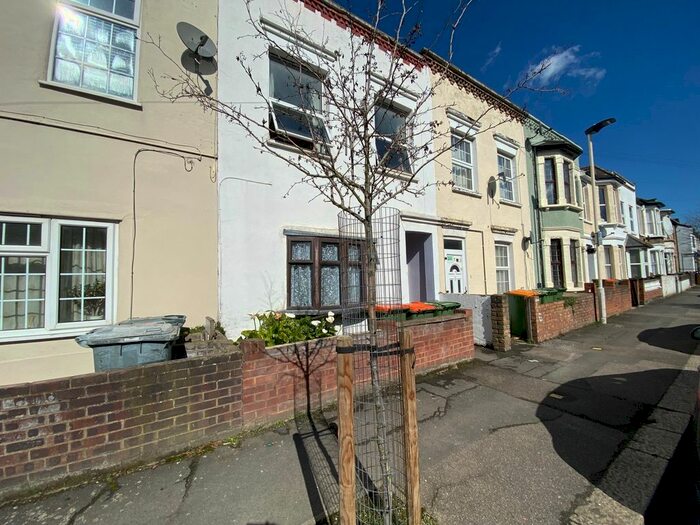 1 Bedroom Flat To Rent In Trevelyan Road, London, E15