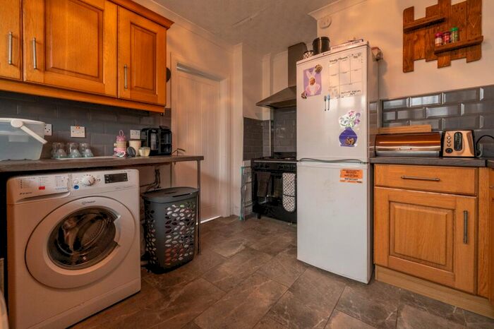 3 Bedroom Detached Bungalow For Sale In St. Brides Close, Nottage, Porthcawl, CF36