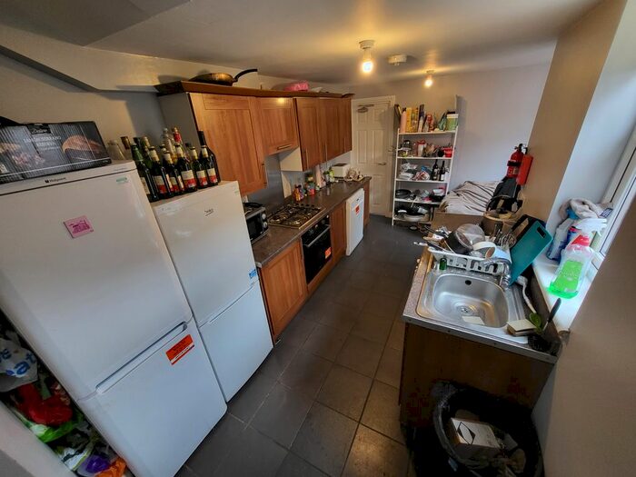 6 Bedroom Maisonette To Rent In Shortridge Terrace, Jesmond, NE2