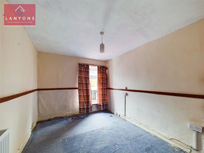 3 Bedroom End Of Terrace House For Sale In Lewis Street, Pentre, Rhondda Cynon Taf, CF41