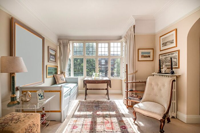 2 Bedroom Flat For Sale In Friars Lane, Richmond, TW9