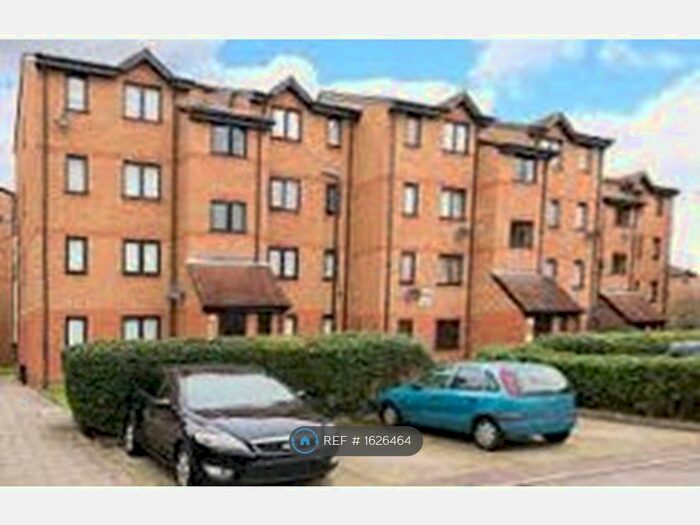 1 Bedroom Flat To Rent In Baildon Street, London, SE8