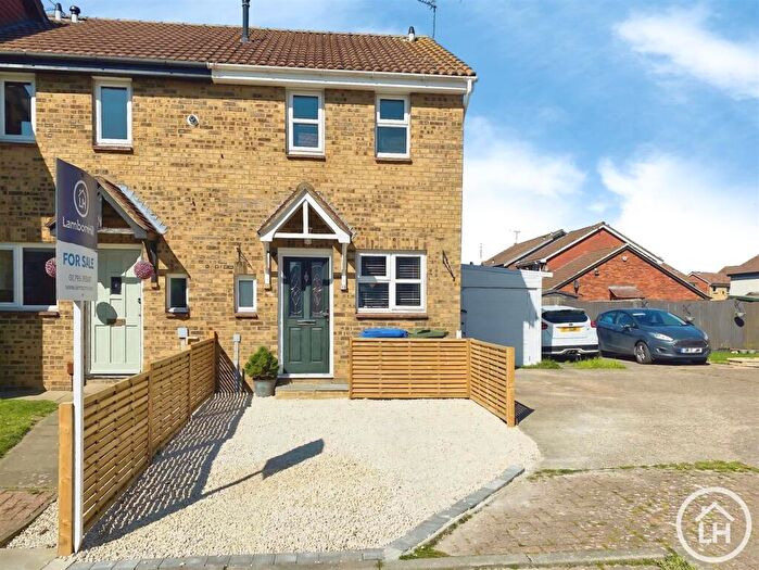 2 Bedroom House For Sale In Vectis Drive, Sittingbourne, ME10
