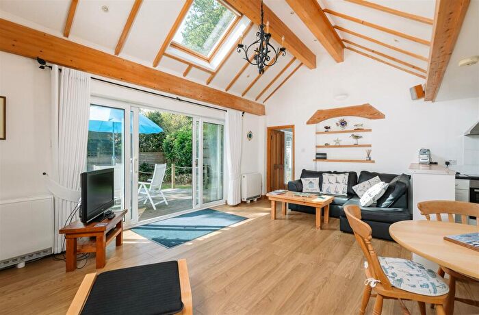 2 Bedroom Chalet For Sale In Wootton Bridge, Isle Of Wight, PO33