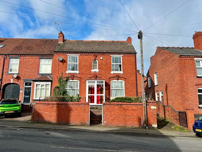 3 Bedroom End Terrace House For Sale In Furlong Lane, Halesowen, B63