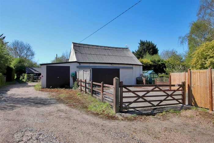 3 Bedroom Detached House For Sale In Otford Lane, Halstead, Sevenoaks, TN14