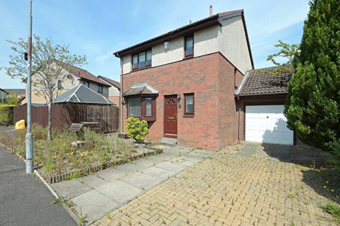3 Bedroom Detached House For Sale In Ballantyne Place, Eliburn, Livingston, EH54
