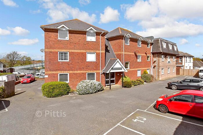 2 Bedroom Flat For Sale In Sandown Road, Shanklin, Isle Of Wight, PO37