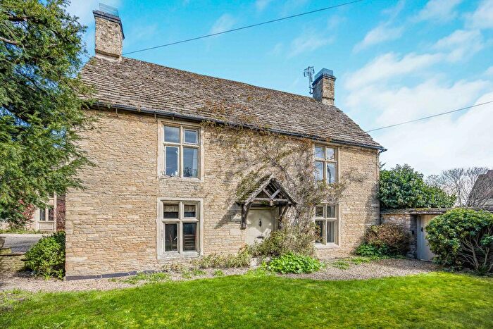 5 Bedroom Detached House For Sale In Downington, Lechlade, Gloucestershire, GL7