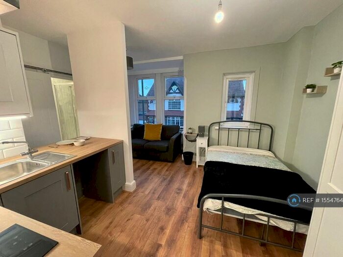 Studio To Rent In Livingstone Road, Derby, DE23