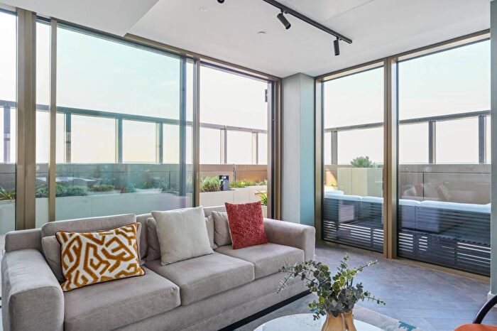 1 Bedroom Flat For Sale In One Thames Quay, Canary Wharf, London, E14