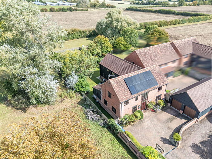 4 Bedroom Detached House For Sale In Linden Grove, Keyston, PE28