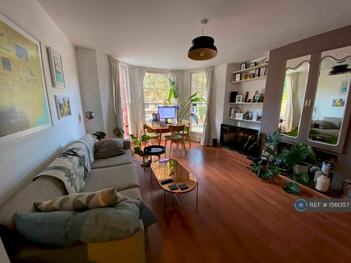 1 Bedroom Flat To Rent In Forburg Road, London, N16