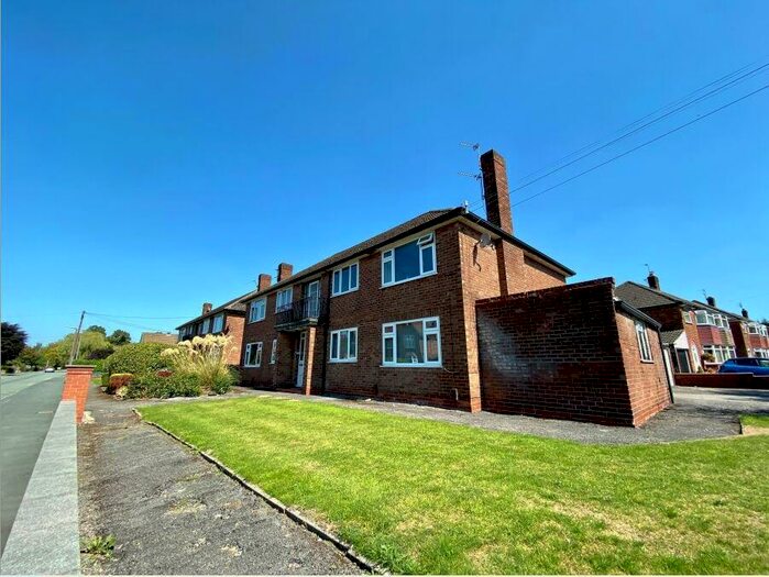 2 Bedroom End Of Terrace House To Rent In Temple Road, Sale, M33