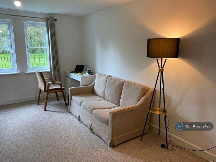 2 Bedroom Flat To Rent In Barley Leaze, Chippenham, SN14