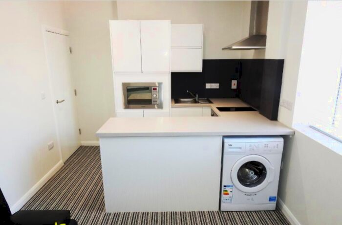 2 Bedroom Apartment To Rent In Centre Court, Paragon Street, HU1