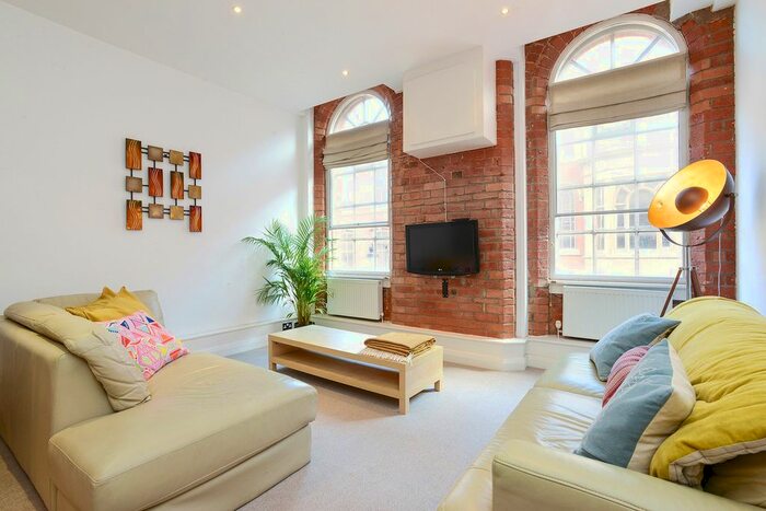 2 Bedroom Flat To Rent In The Establishment, Broadway, Lace Market, NG1