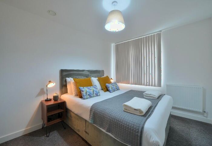 1 Bedroom Apartment To Rent In Pershore Street, Birmingham, B5