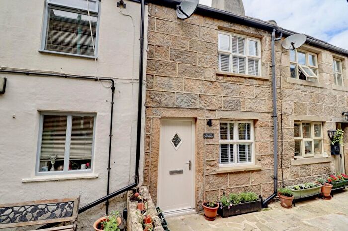 1 Bedroom Cottage To Rent In Rear Of New Market, Otley, LS21