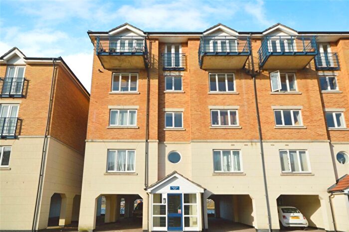1 Bedroom Flat To Rent In Keating Close, Rochester, Kent, ME1