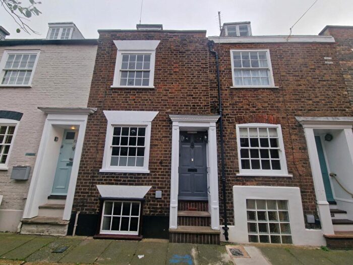 2 Bedroom House To Rent In Exchange Street, Deal, CT14