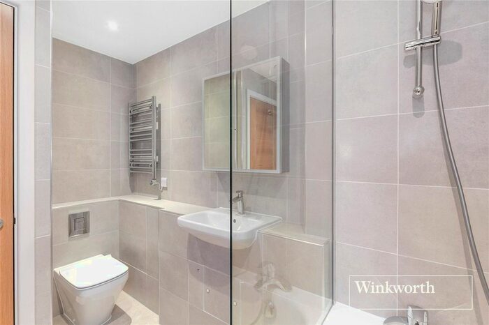 Studio To Rent In Shakespeare Road, Finchley, London, N3