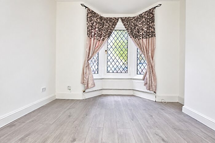 3 Bedroom Terraced House To Rent In Stamford Road, London, E6