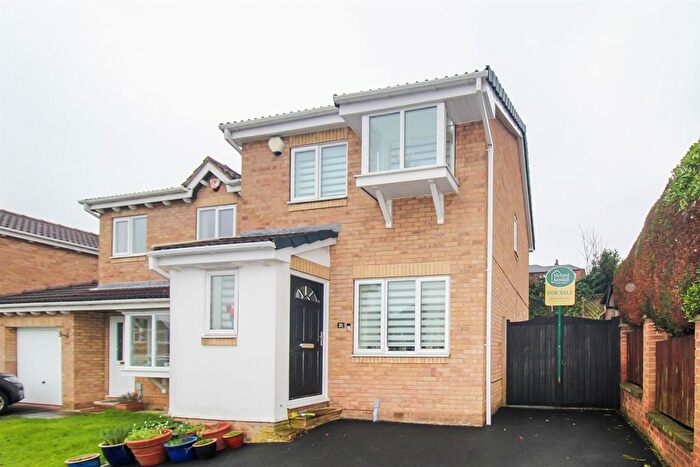 3 Bedroom Detached House For Sale In Durkar Rise, Crigglestone, Wakefield, WF4