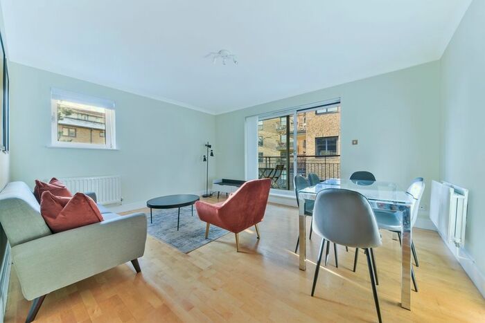 3 Bedroom Flat To Rent In George Row, Shad Thames, London, SE1