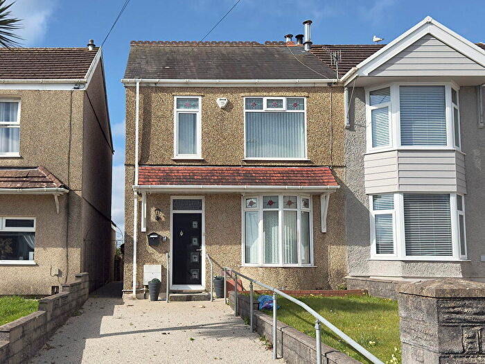 3 Bedroom Semi-Detached House For Sale In Middle Road, Gendros, Swansea, SA5