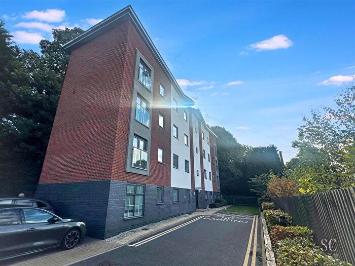 2 Bedroom Property To Rent In Lichfield Road, Sutton Coldfield, B74