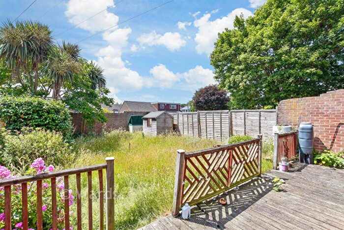 2 Bedroom Semi-Detached Bungalow For Sale In Keats Road, Larkfield, Aylesford, Kent, ME20