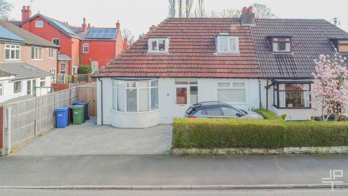 3 Bedroom Semi-Detached Bungalow To Rent In Jean Avenue, Pennington, Leigh, Greater Manchester, WN7