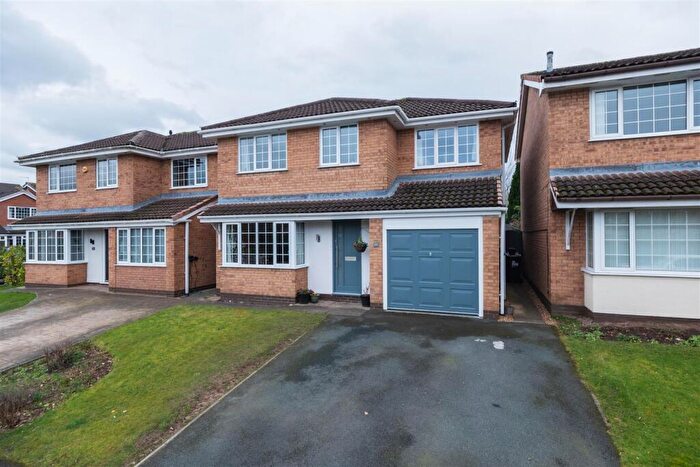 4 Bedroom Detached House For Sale In Bollington Avenue, Northwich, CW9