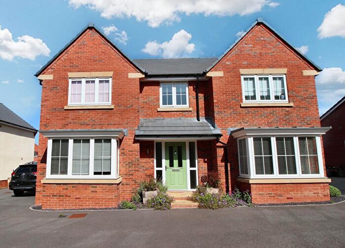 5 Bedroom Detached House For Sale In Clover Ground, Thornbury, BS35