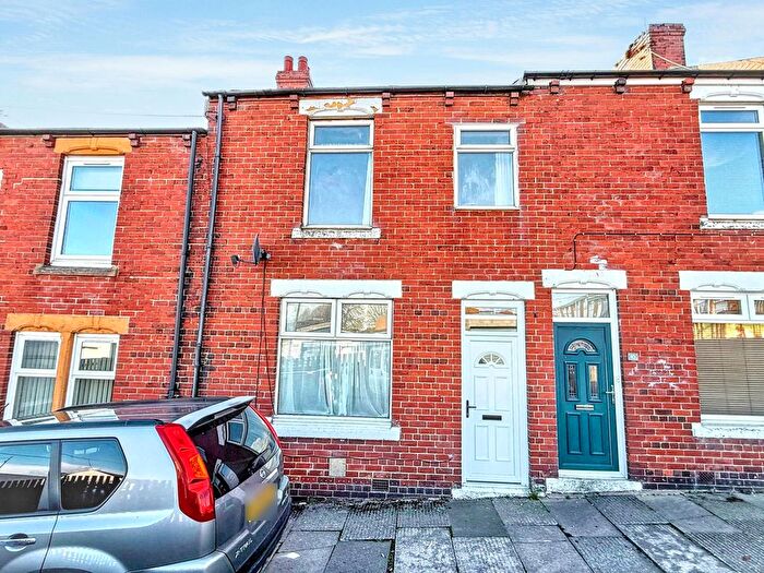 3 Bedroom Terraced House For Sale In Standish Street, South Moor, Stanley, DH9