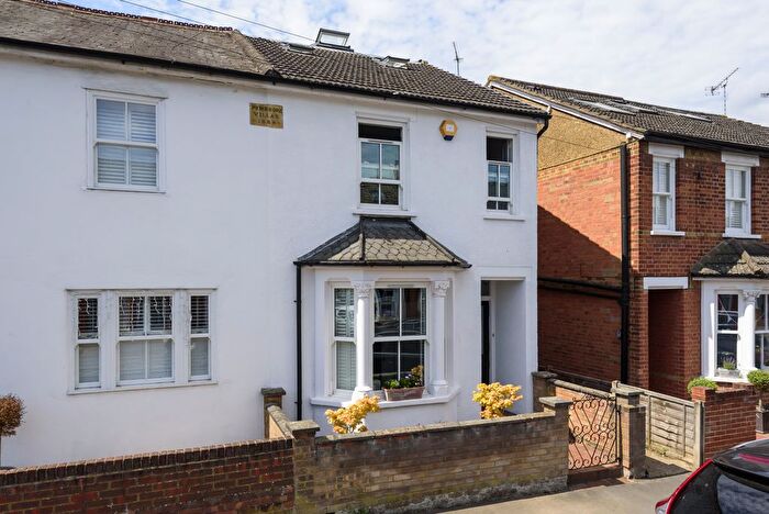 4 Bedroom Semi-Detached House To Rent In Dorchester Road, Weybridge, Surrey, KT13