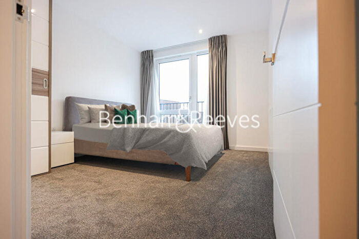 2 Bedroom Apartment To Rent In Ashton Reach, London, SE16