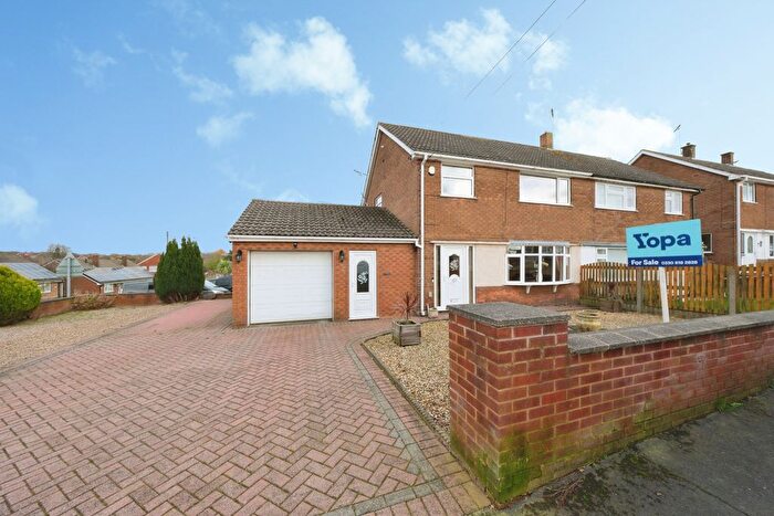 3 Bedroom Semi Detached House For Sale In Cambridge Road, Mansfield, NG21