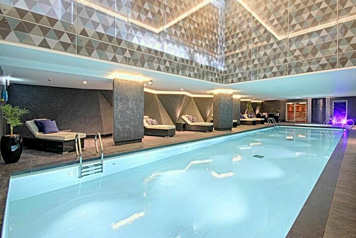 2 Bedroom Flat To Rent In Riverlight Quay, Nine Elms Lane, Vauxhall, London, SW11