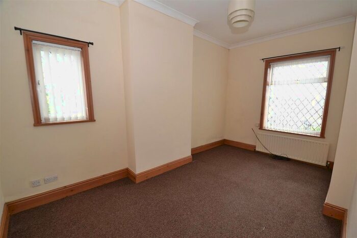 2 Bedroom End Of Terrace House For Sale In School Street, Moorbottom, Cleckheaton, BD19