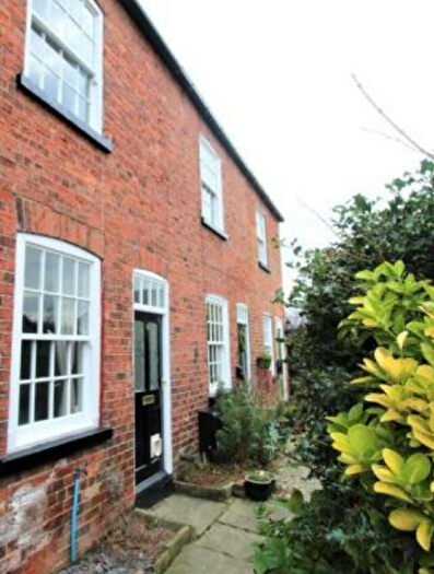 1 Bedroom Terraced House To Rent In New Row, Leeds, West Yorkshire, LS15